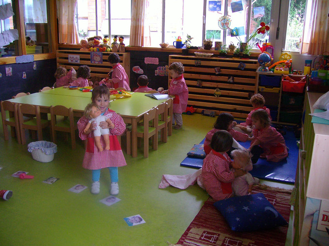 Niños jugando.