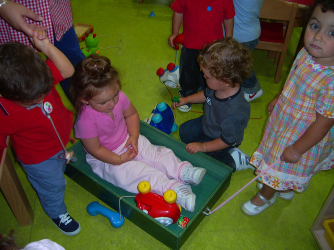 Niños jugando.