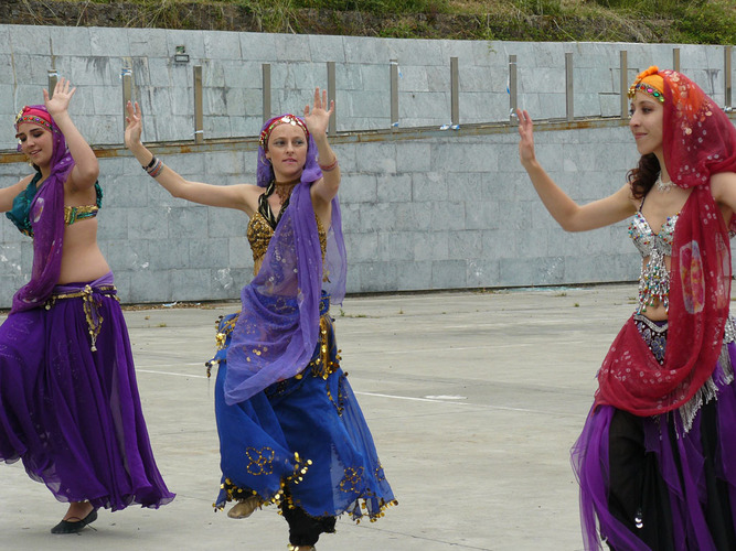 Grupo de baile indú.